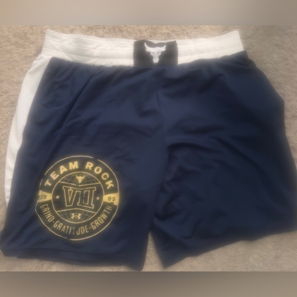 Men’s under armour pre own size XL blue white gym Project Rock drawstring shorts